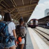 Cum îți faci bagajul pentru o vacanță activă fără să iei lucruri inutile