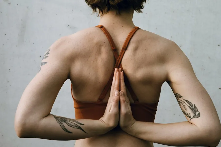 Photo common yoga mistakes